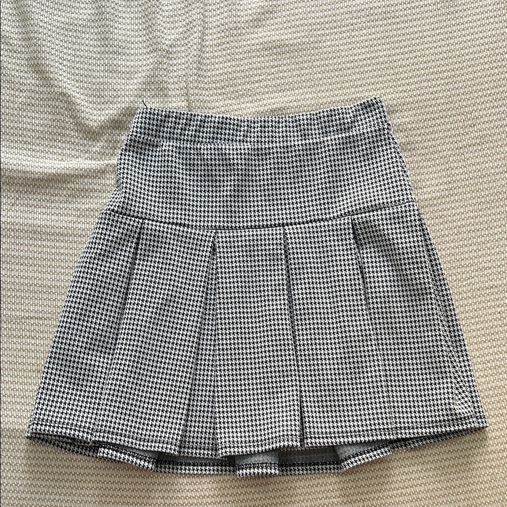 Caution To The Wind Black and White Houndstooth Mini Skirt